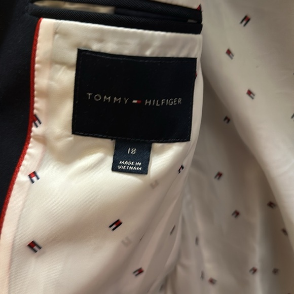 Never worn: navy blue Tommy Hilfiger blazer - Picture 2 of 2